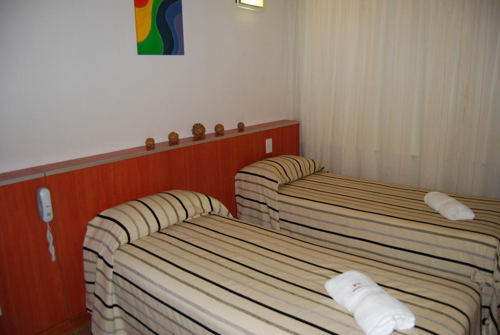 Hotel Necof Rosario Rum bild