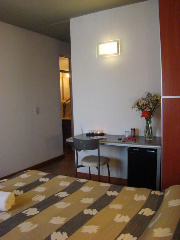 Hotel Necof Rosario Rum bild